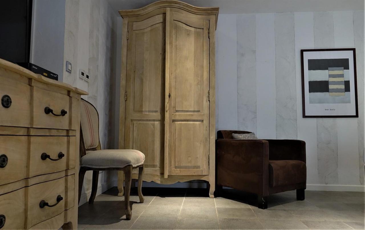 Auberge De La Poulciere Жерарме Номер фото